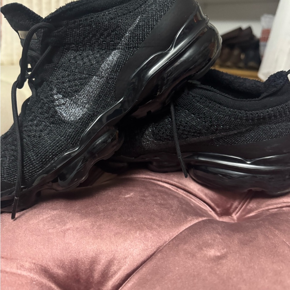 Nike Black Knit Running Shoes